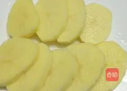 Illustration of how to make pretzel potato pancakes 1