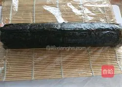 Illustration of how to make caviar sushi 6