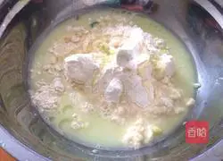 Illustration of how to make leek slices 1