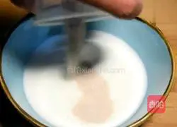 Illustration of making oil-free glutinous rice cakes 2