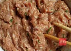 Illustration of how to make pan-fried meatloaf 1