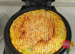 Illustration of how to make carrot, chive and egg pancake 4