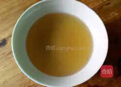 Illustration of how to make sushi rolls 3