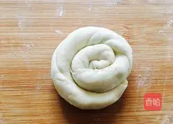 Illustration of how to make scallion pancakes (electric pancake version) 17