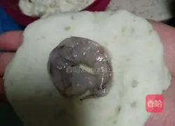 Illustration of how to make shrimp and potato cakes 4