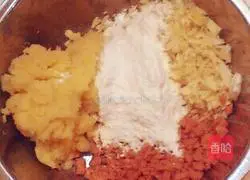 Illustration of how to make pan-fried potato pancakes 6