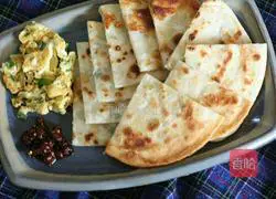 Illustration of how to transform dumpling wrappers into scallion pancakes 9