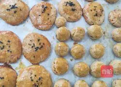 Peanut Crisp and Walnut Crisp Recipe Illustration 7