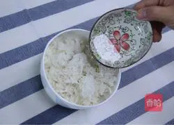 mini Illustration of how to make seaweed sushi roll 3