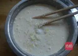 Illustration of how to make green onion and egg pancakes 4