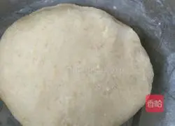 Illustration of how to make bean dregs sesame cakes 4