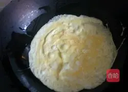 Illustration of how to make sushi rolls 3