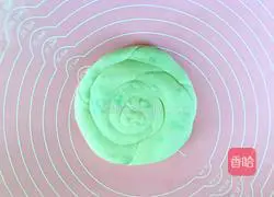 Illustration of how to make scallion pancakes 11