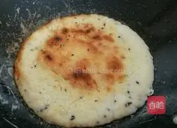 N ways of making Sima cakes.Illustration of how to make sesame Sima cakes 3