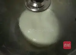 Illustration of how to make green onion layer cake 1