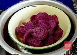 Illustration of how to make original purple potato cake 1