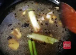 Illustration of how to make fish head cakes 6