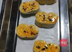 Illustration of how to make hand cakes 3