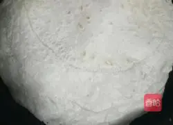 Illustration of how to make fried egg pancakes 3