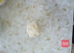 Illustration of how to make green onion pancake 6