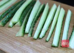 Illustration of how to make egg pancakes 3