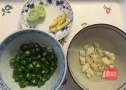 Illustration of how to make stir-fried pancakes with shredded chicken and soybean sprouts 1