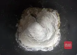 Illustration of how to make Rushan wedding cake 2
