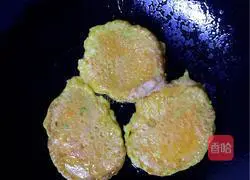 Illustration of how to make carrot and egg pancakes 5