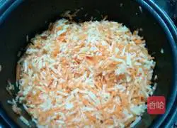 Illustration of how to make pan-fried potato pancakes 1