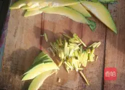 How to make delicious pumpkin cakes with electric baking pan Illustration of how to make pumpkin cake 1