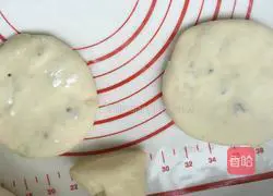 Illustration of how to make hot noodle pie 8