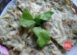 Illustration of how to make celery leaf and shredded potato pancakes 7