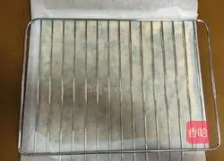 Illustration of how to make meat floss and green onion cake rolls 16