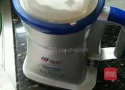 Illustration of how to make sweet potato flour pancakes 1