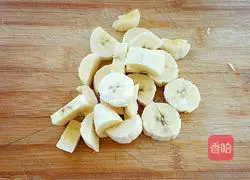 Milk Banana Waffles Recipe Illustration 2