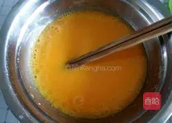 Illustration of how to make chiffon cake 8