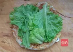 Illustration of how to make egg-filled pancakes 11