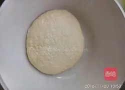 Illustration of how to make scallion pancakes 1