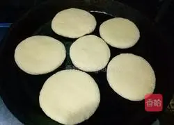 Illustration of how to make sesame cakes with meat 9