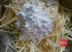 Illustration of how to make potato cakes 1