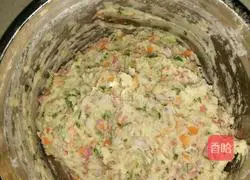 Illustration of how to make assorted potato pancakes 9