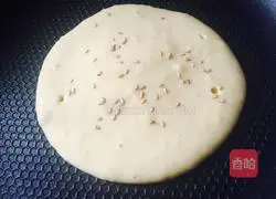 Illustration of how to make banana milk waffles 8