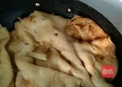 Illustration of how to make Northeastern vegetable stewed cake 9