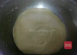 Illustration of how to make dough sugar cakes 3