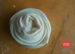 Illustration of how to make hand-torn biscuits 5