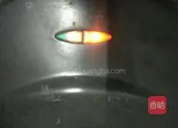 Illustration of how to make crispy fried pie 9