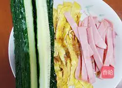 Sushi? Illustration of how to make 2