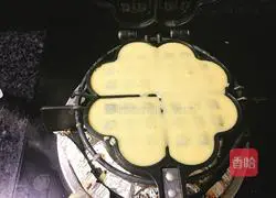 Illustration of how to make waffles 7