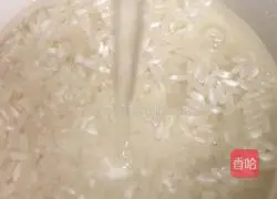 # steamed vegetables# Egg yolk bacon cake steamed rice illustration 4