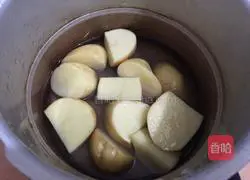 Illustration of how to make salt and pepper potato pancakes 2